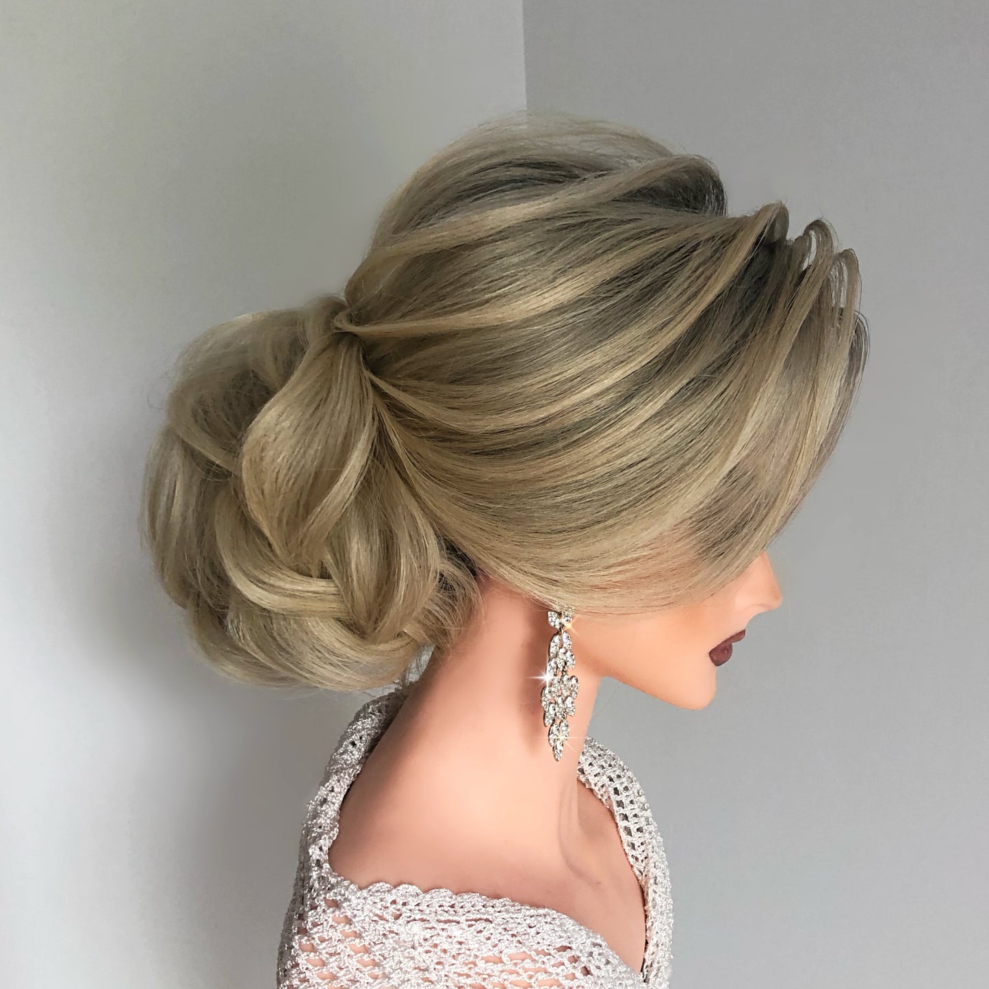 Mannequin Head Hair 100% Real Hair With Shoulders